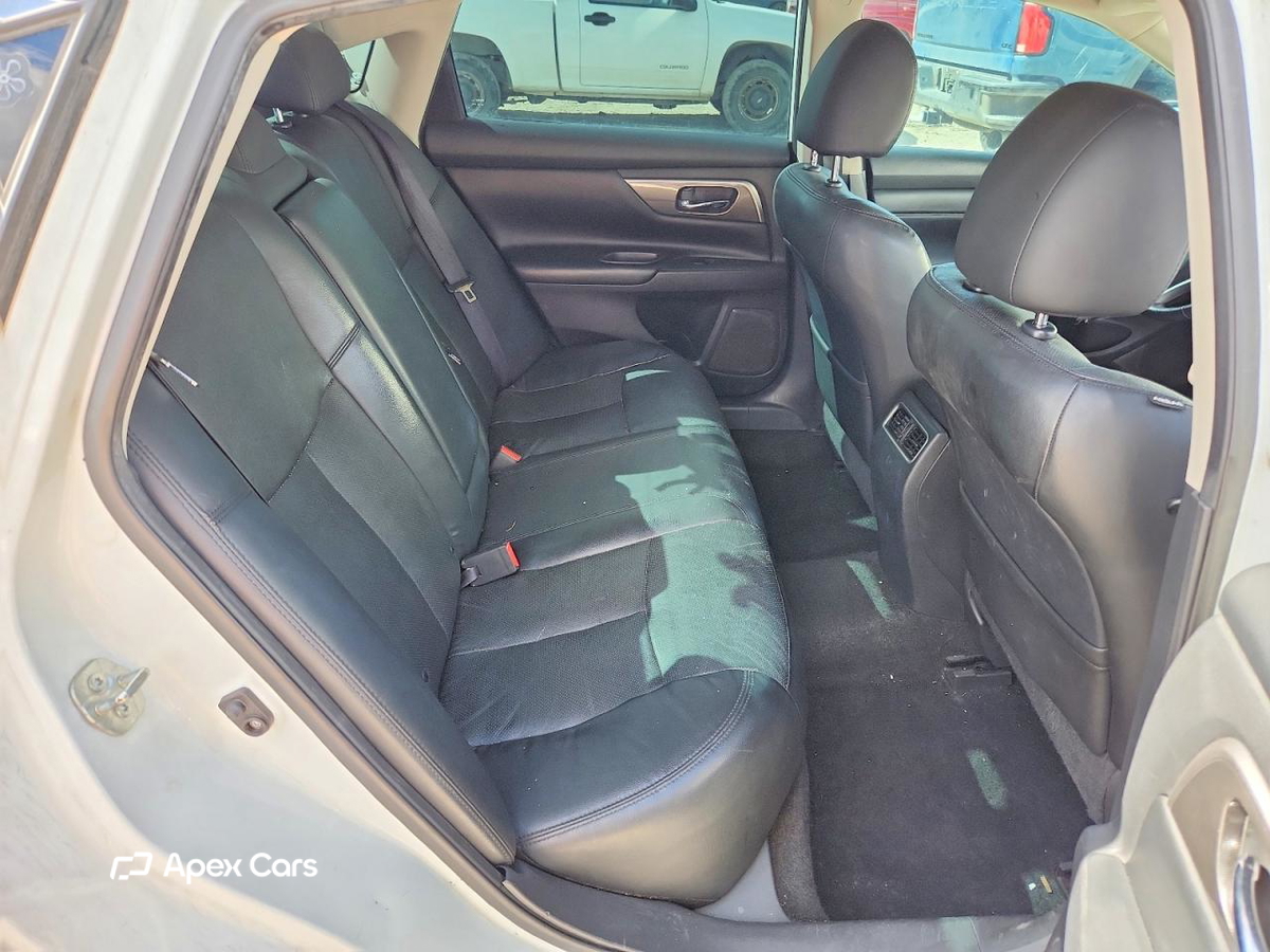Nissan Altima 2015