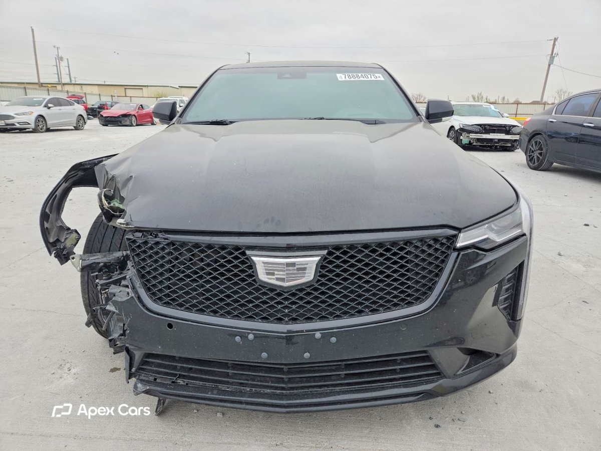 Cadillac CT4 2021