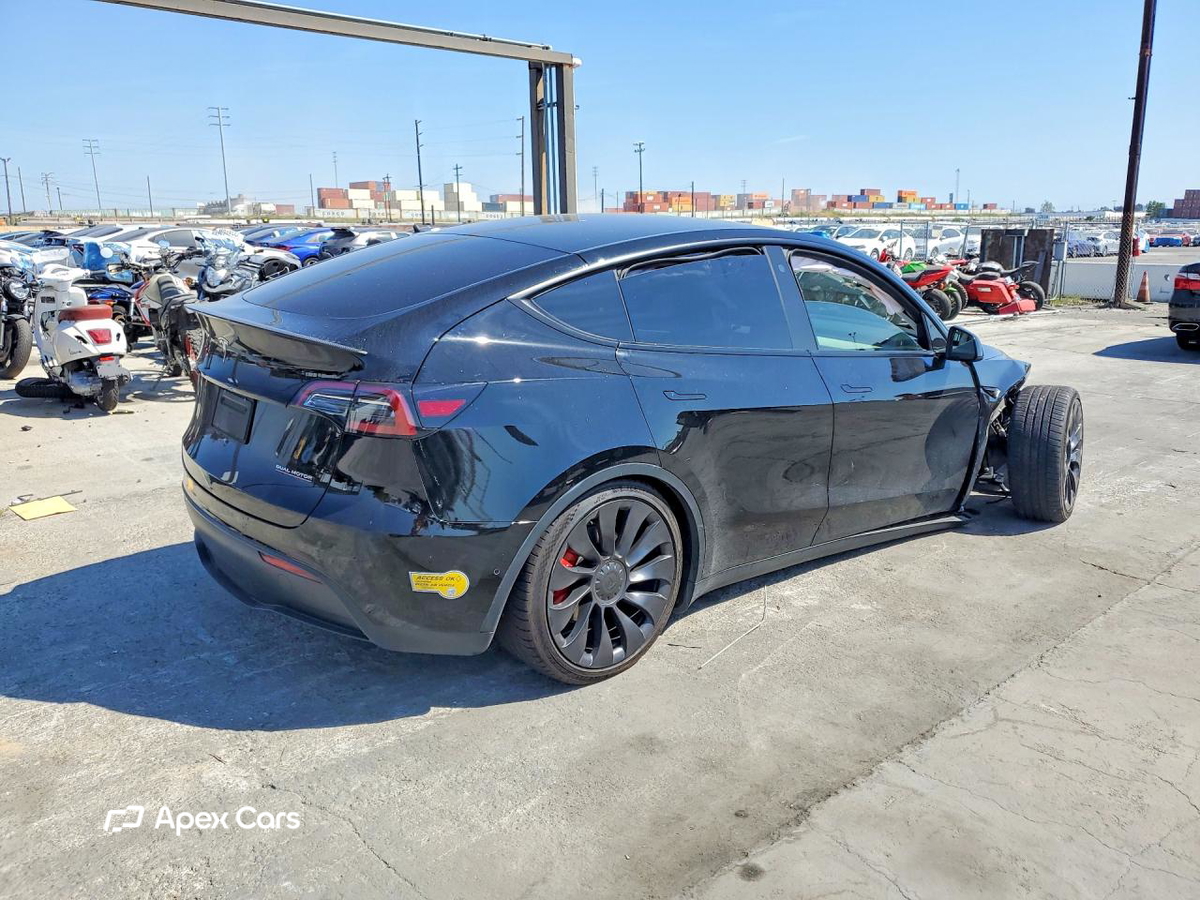 Tesla Model Y 2022