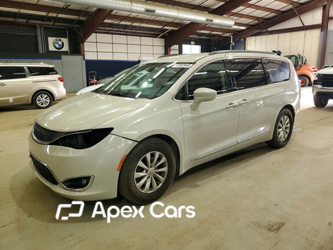 Chrysler Pacifica 2017 - Zdjęcie 1 z 13