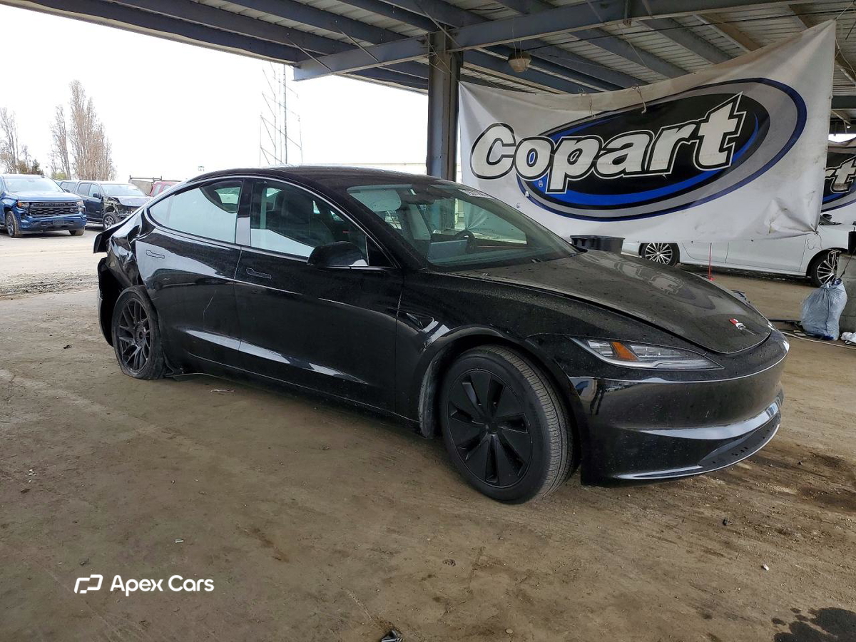 Tesla Model 3 2024