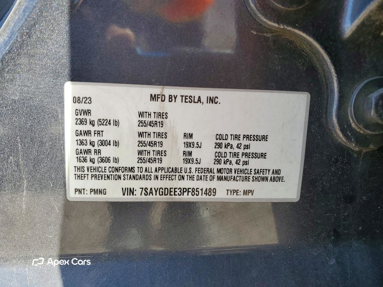 Tesla Model Y 2023