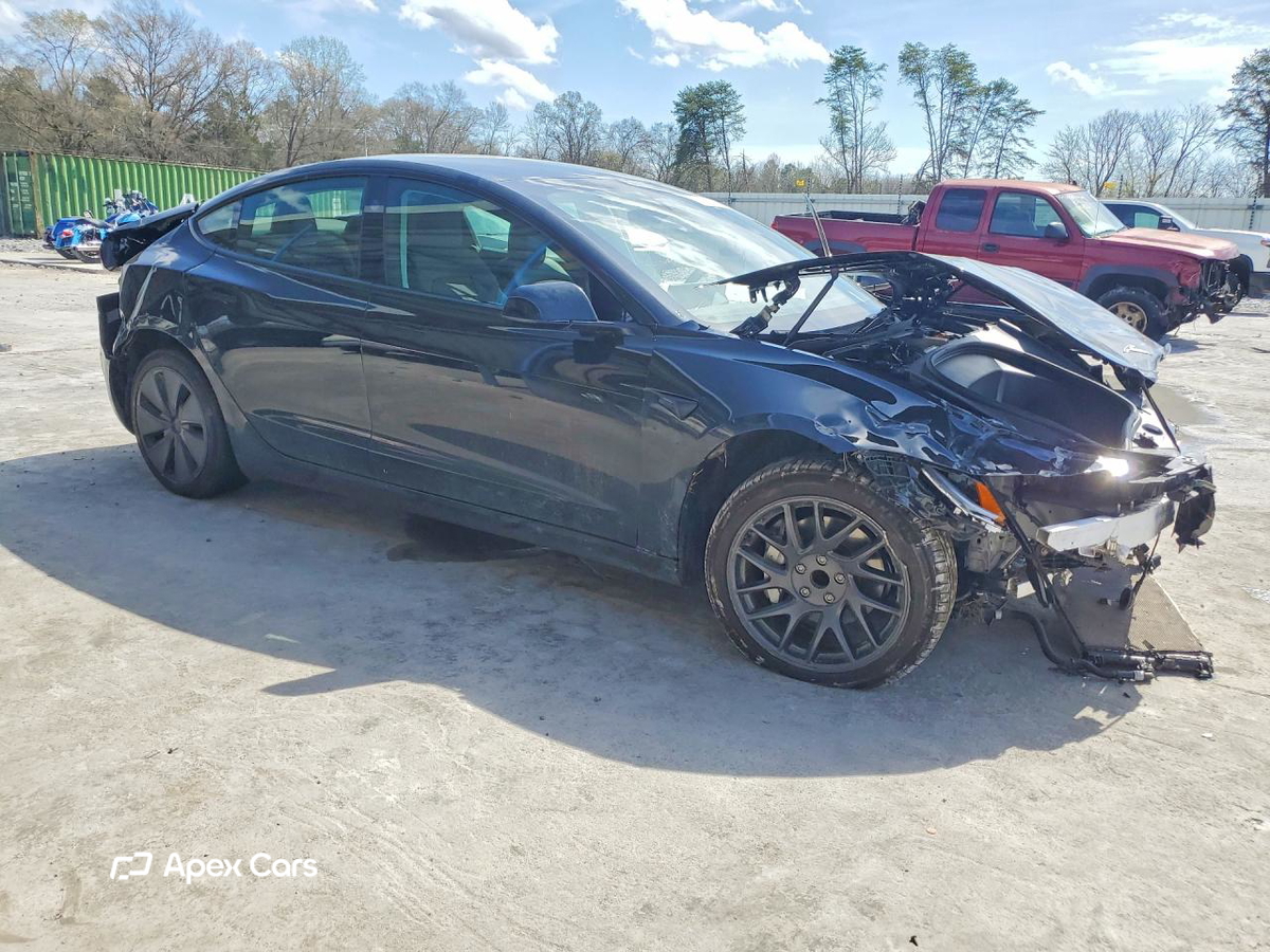 Tesla Model 3 2025