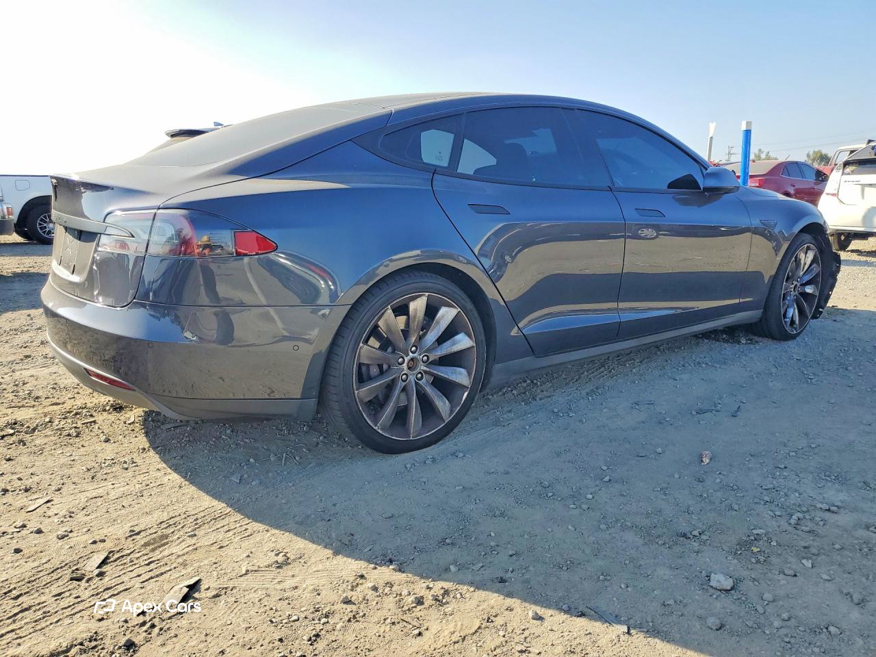 Tesla Model S 2015