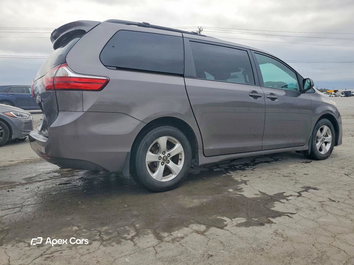 Toyota Sienna 2018