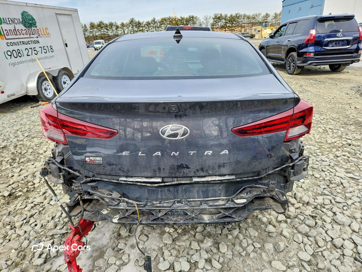 Hyundai Elantra 2020
