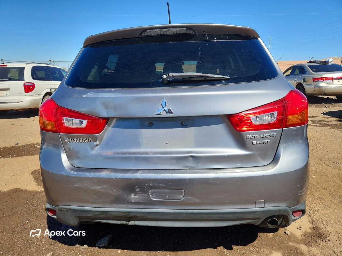 Mitsubishi Outlander 2013