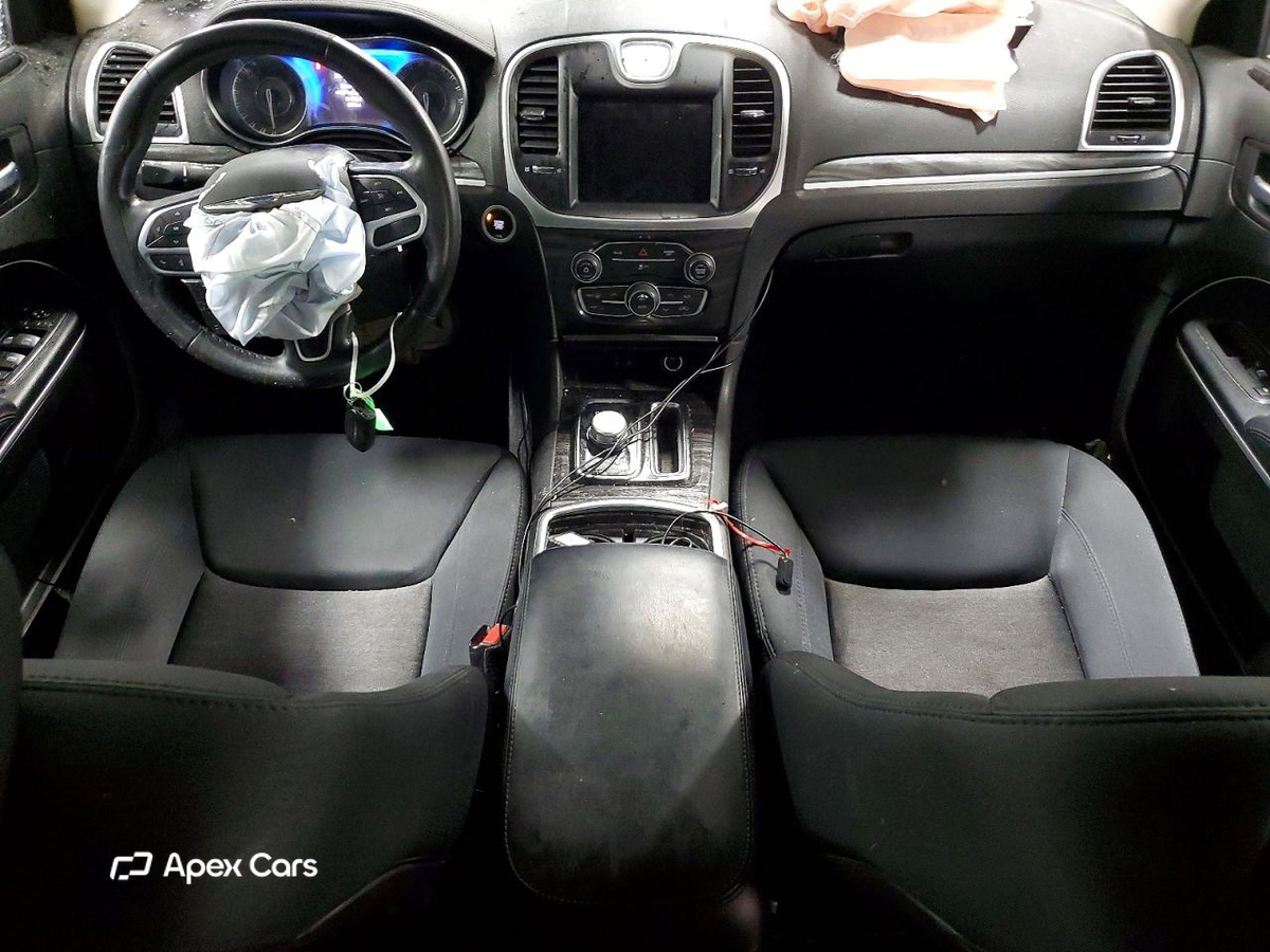 Chrysler 300 2019