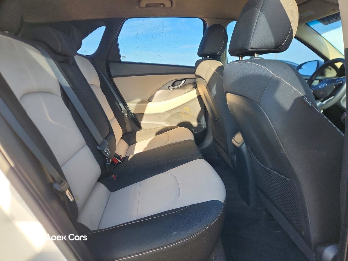 Hyundai Elantra 2018