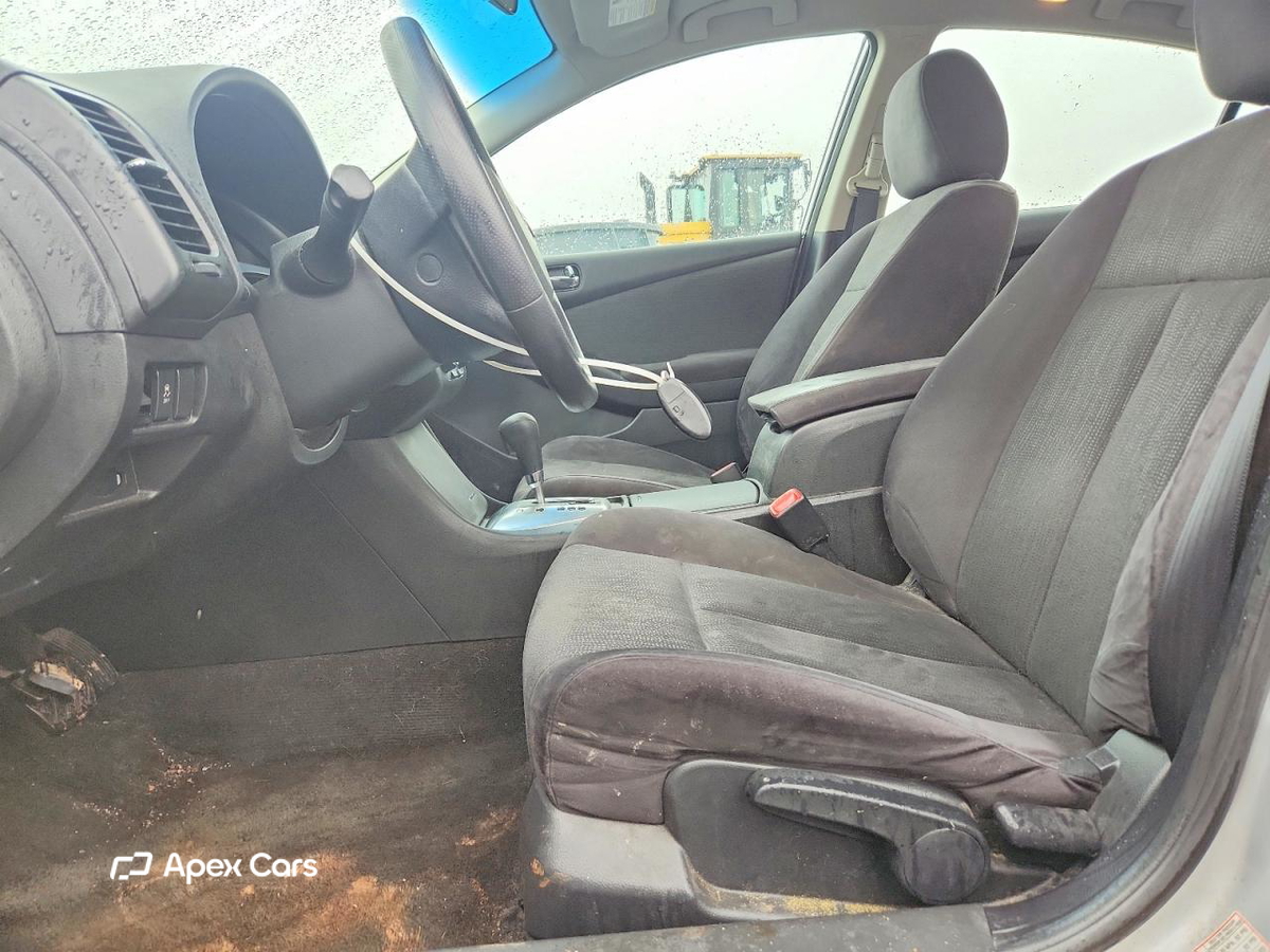 Nissan Altima 2011