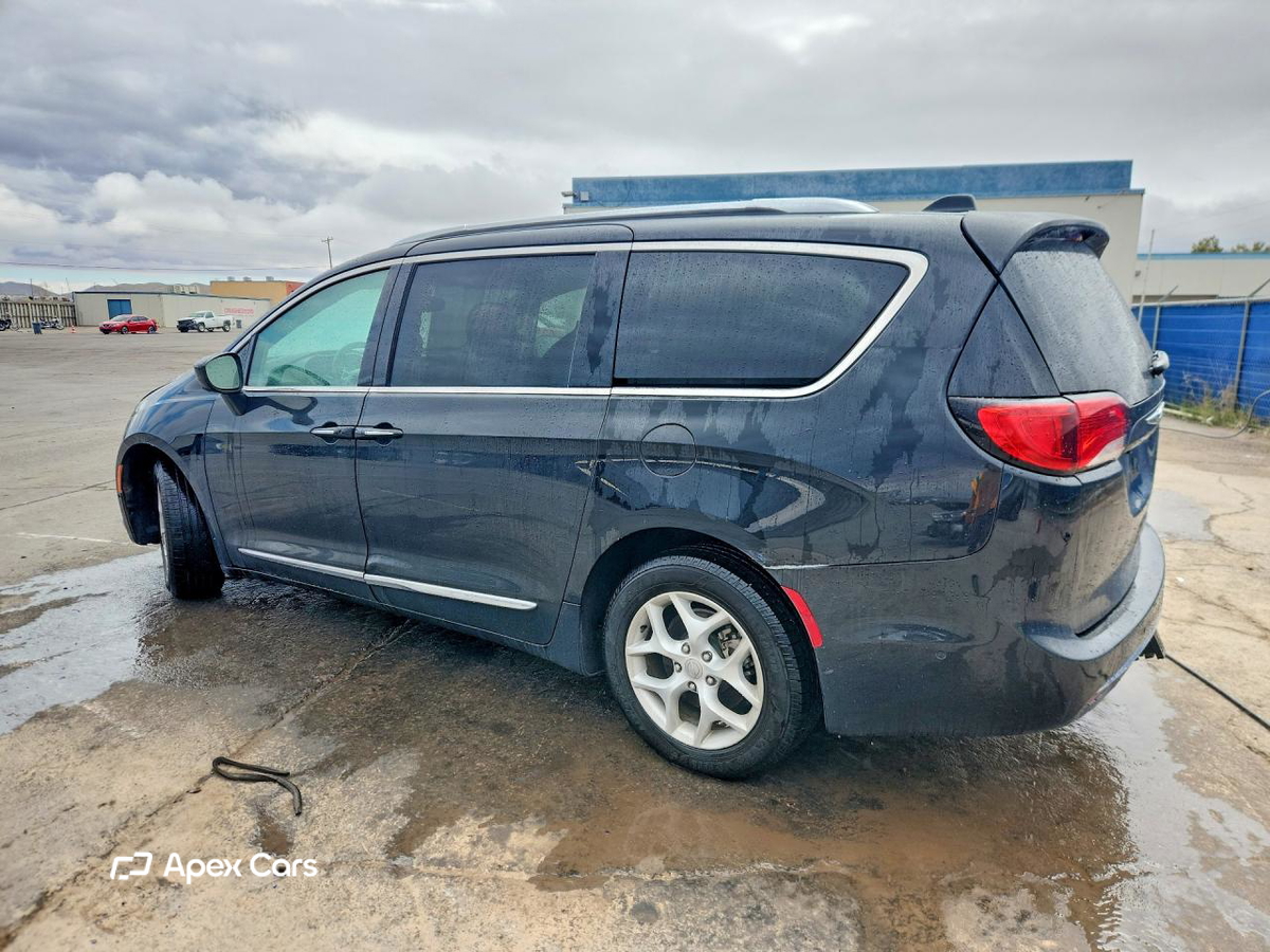 Chrysler Pacifica 2017