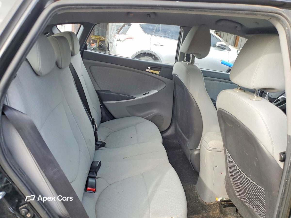 Hyundai Accent 2012