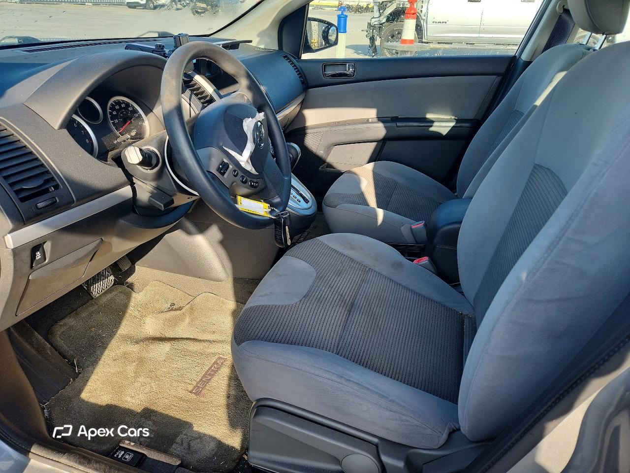 Nissan Sentra 2012