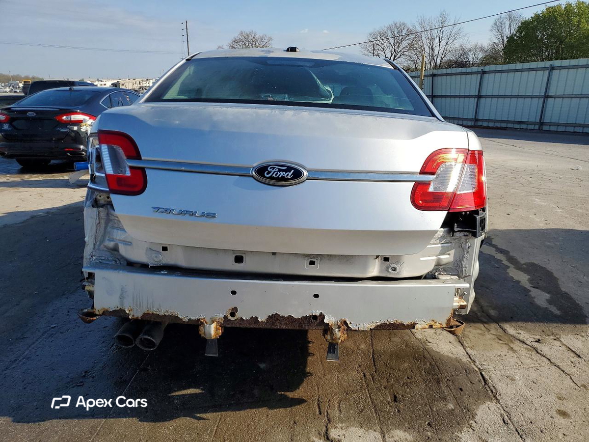 Ford Taurus 2011