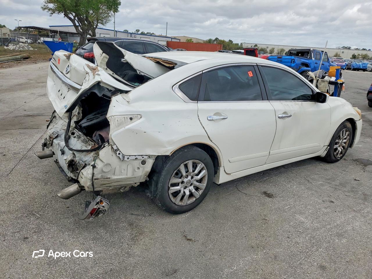 Nissan Altima 2015
