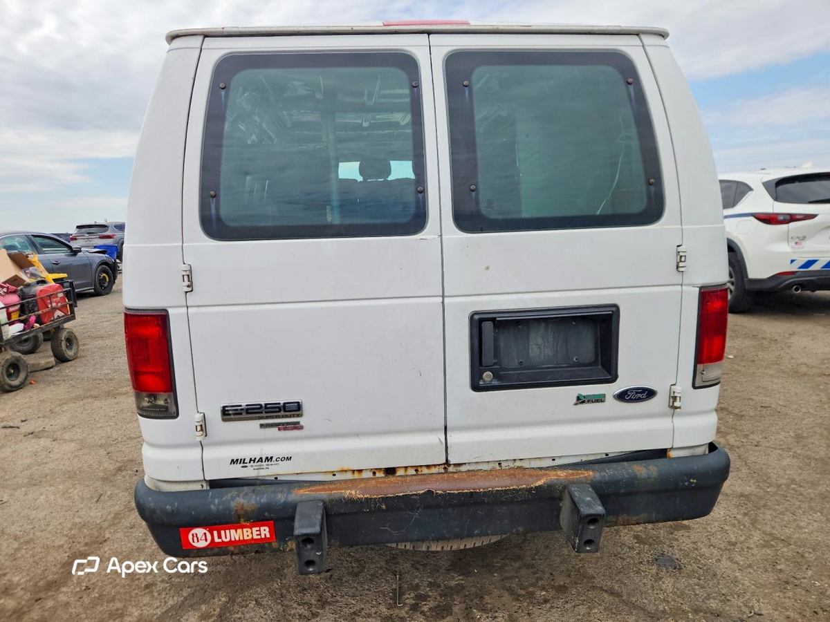 Ford Econoline 2014