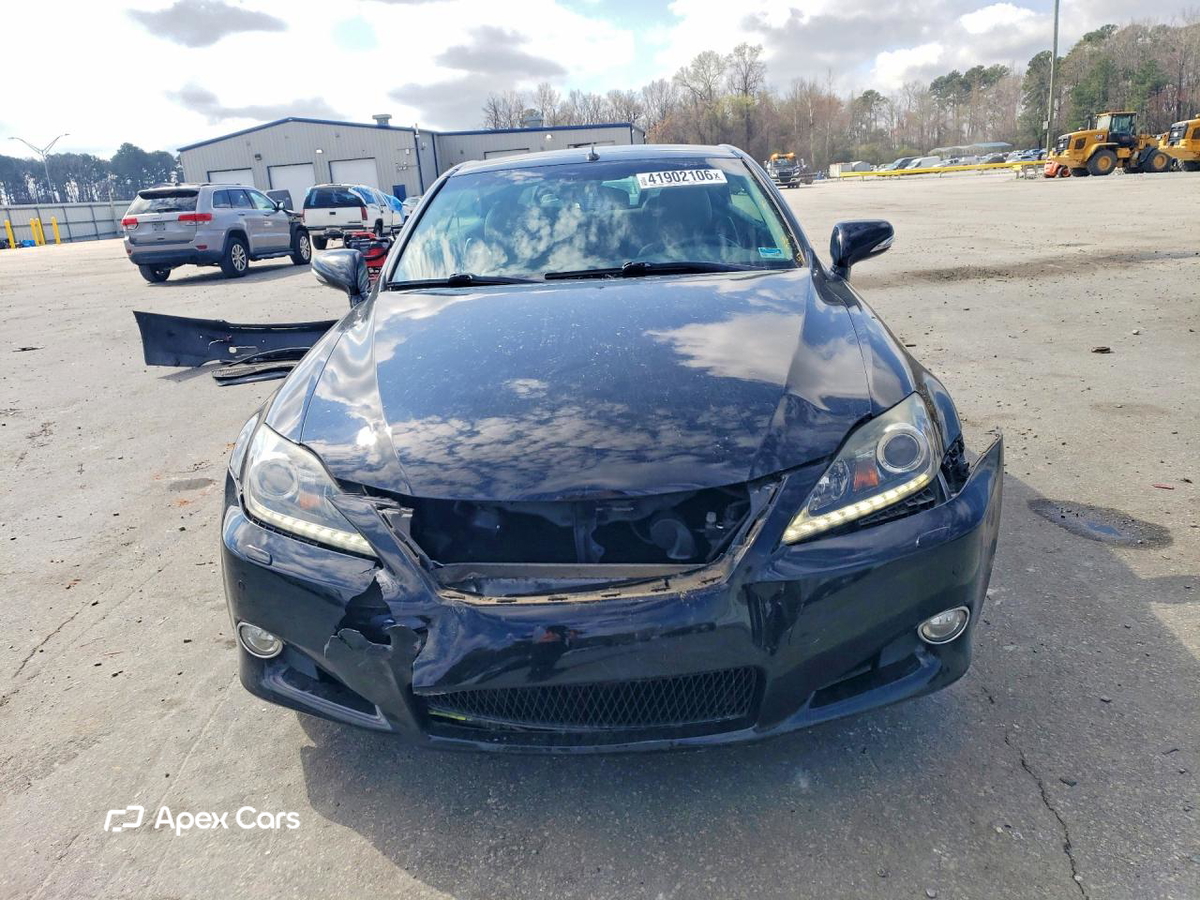 Lexus IS 2011