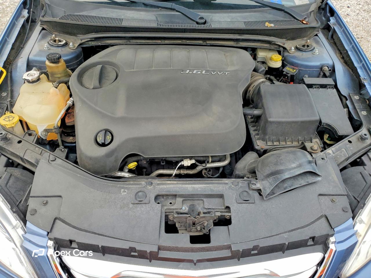 Chrysler 200 2011