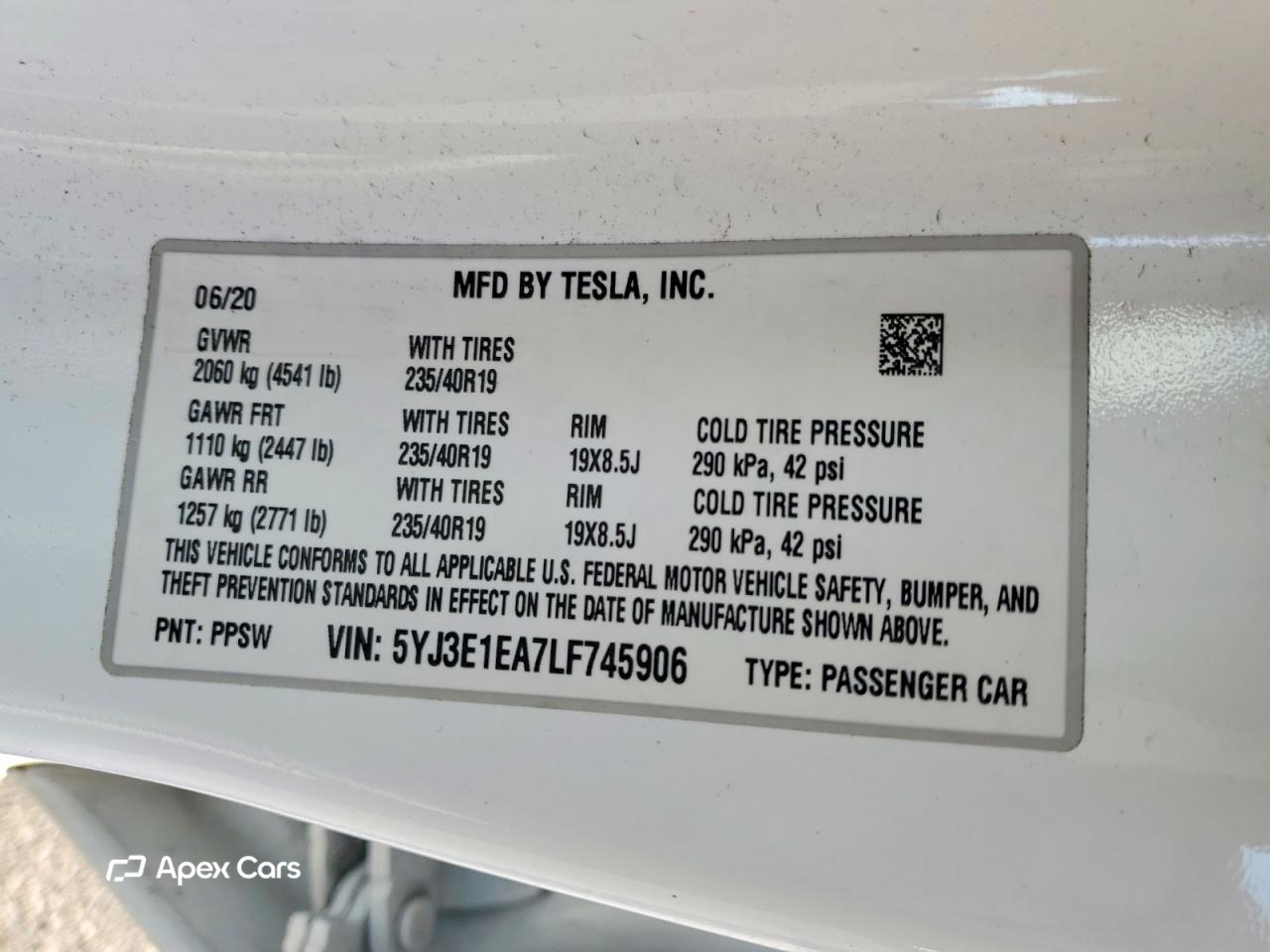 Tesla Model 3 2020