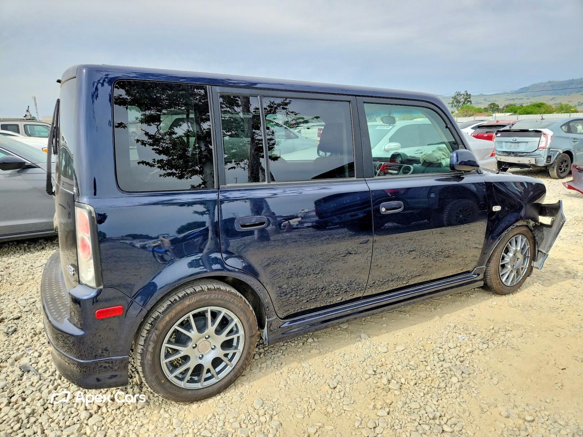Scion xB 2006