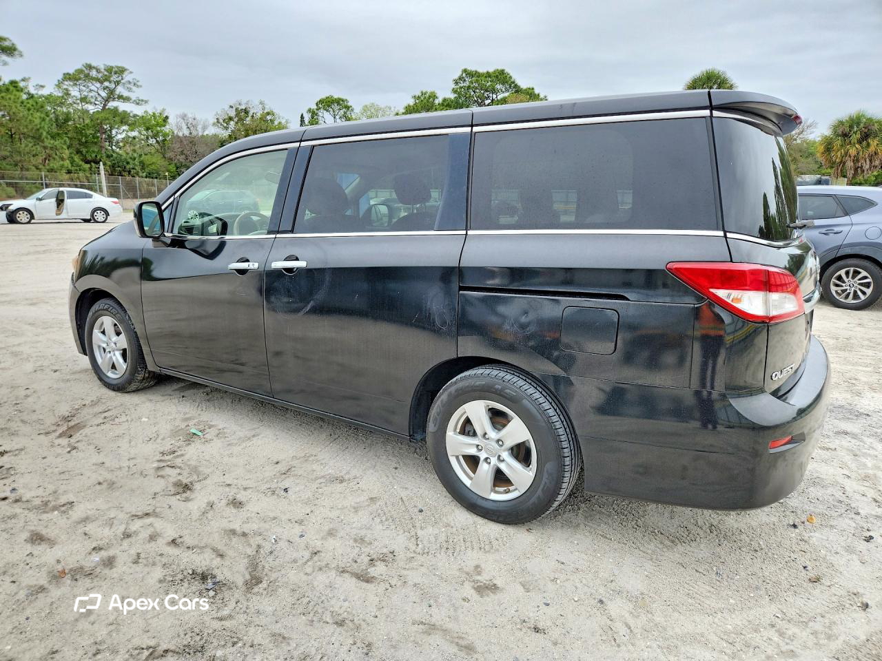 Nissan Quest 2015