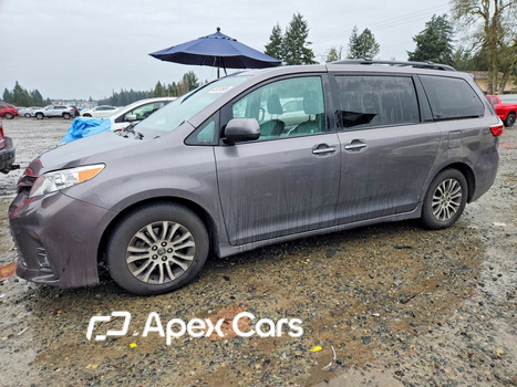 Toyota Sienna 2018 - Image 1 of 14