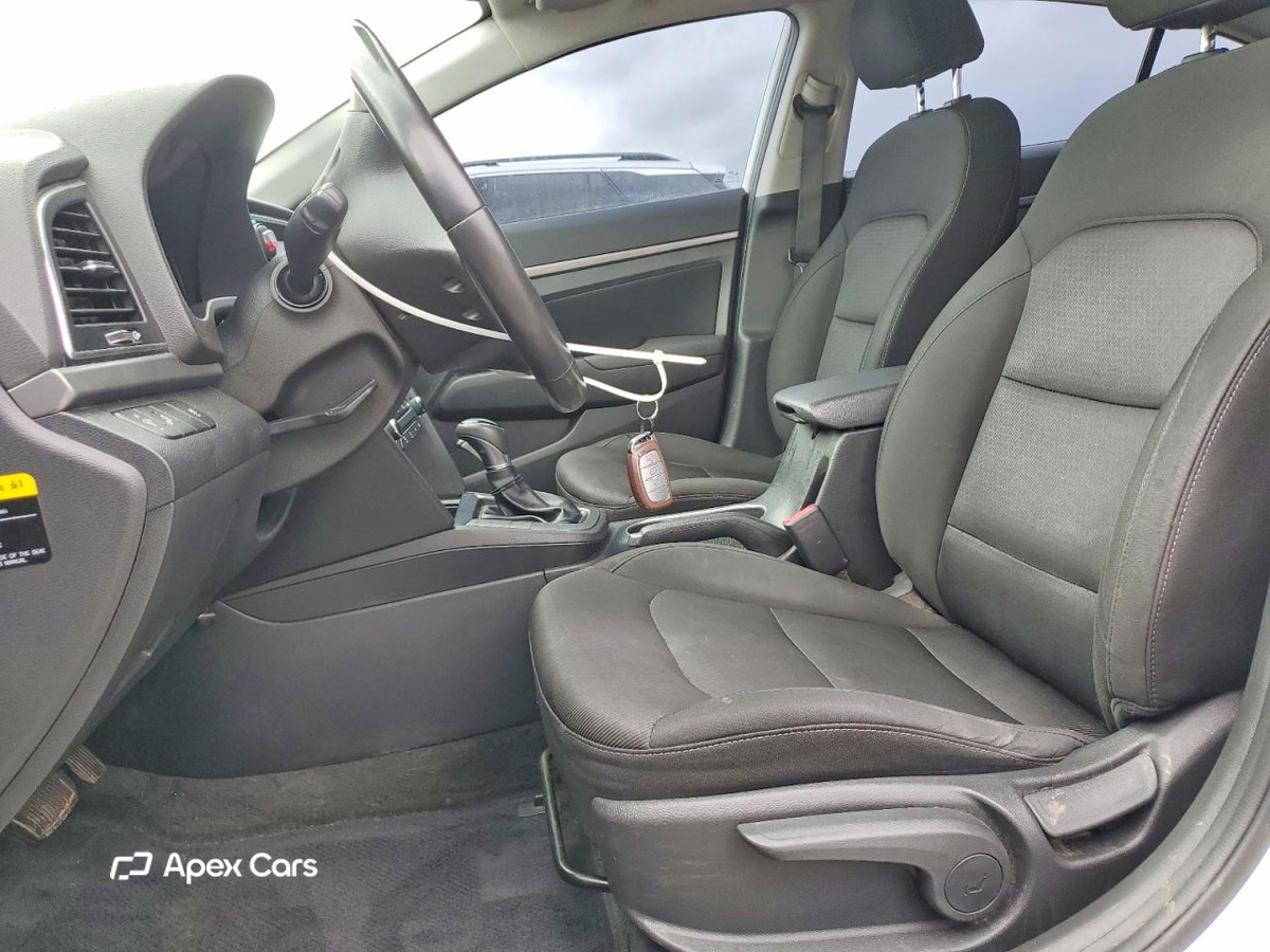 Hyundai Elantra 2018