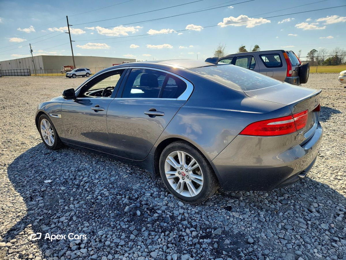 Jaguar XE 2019