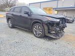 Toyota Highlander 2021