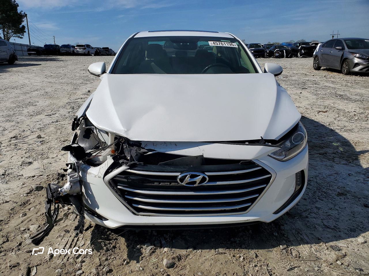 Hyundai Elantra 2018