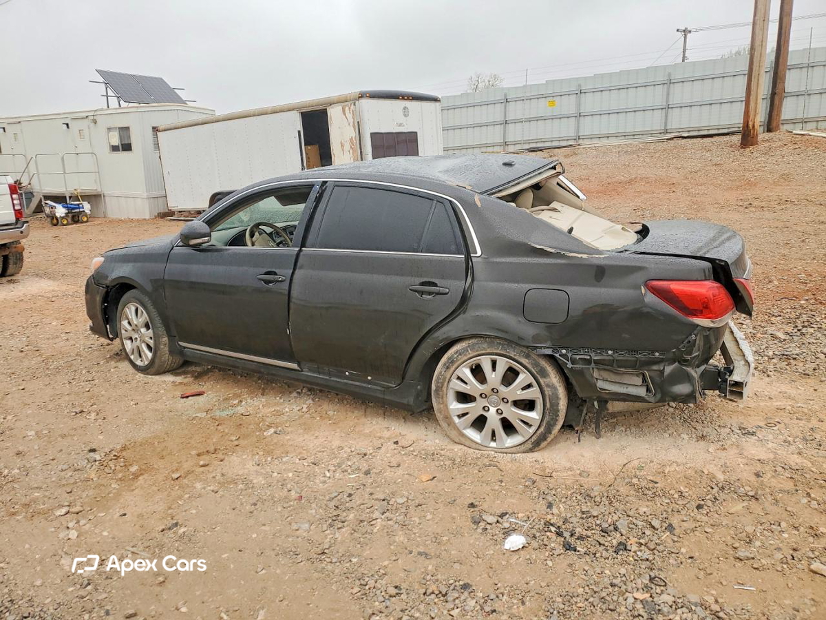 Toyota Avalon 2011