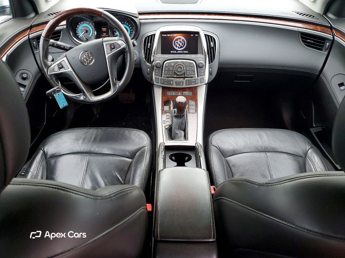 Buick LaCrosse 2011