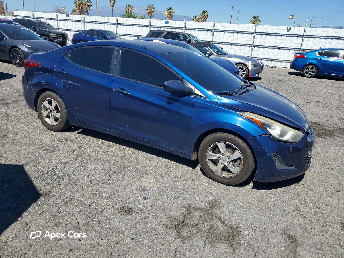 Hyundai Elantra 2015