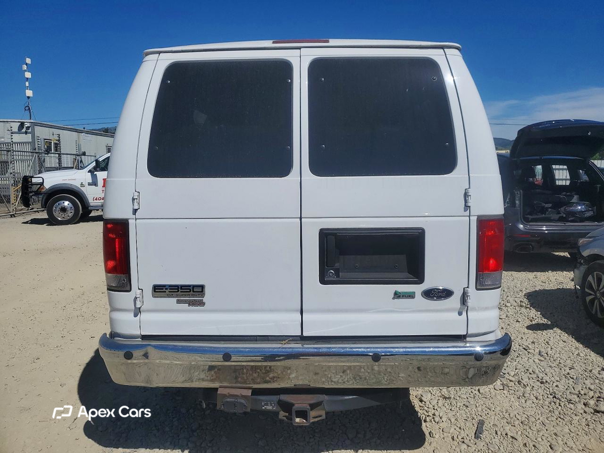 Ford Econoline 2014