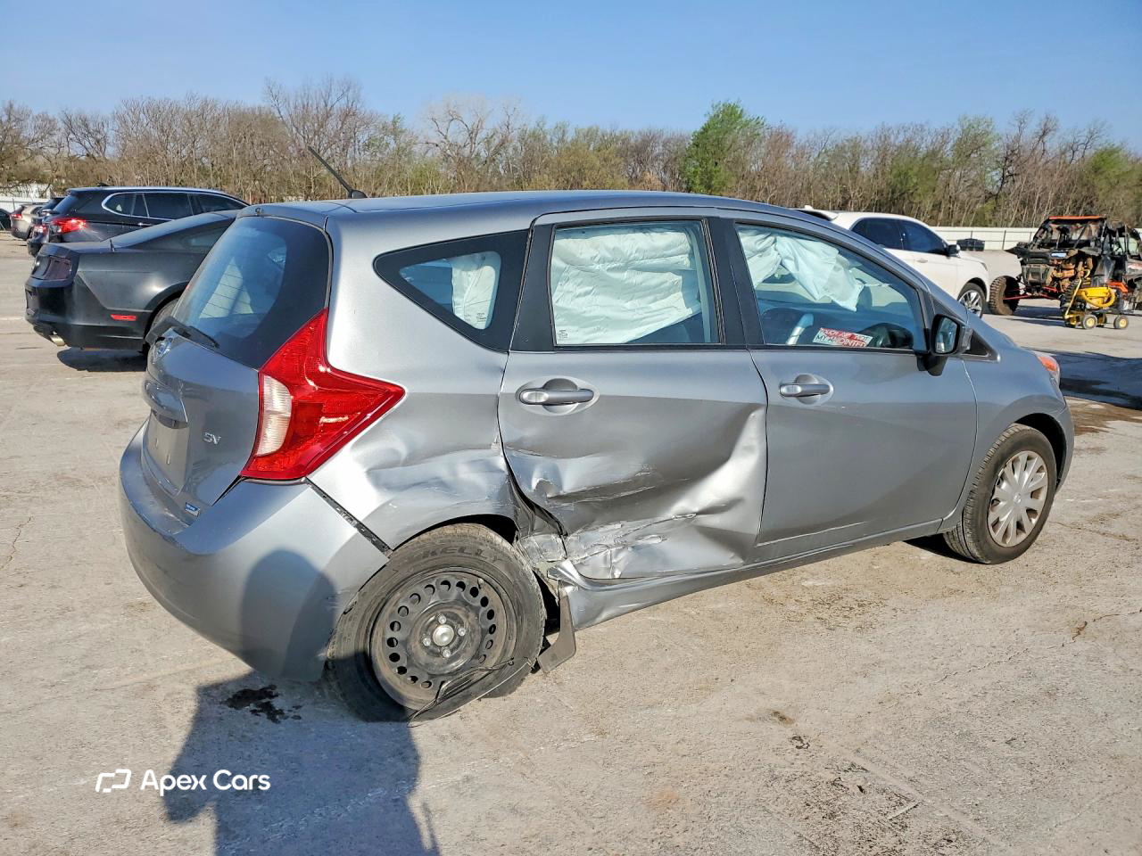 Nissan Versa 2015