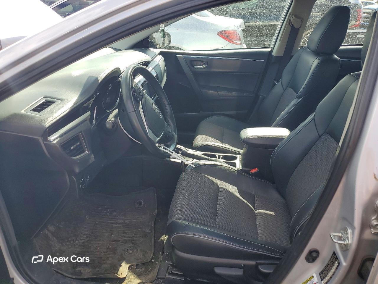 Toyota Corolla 2015