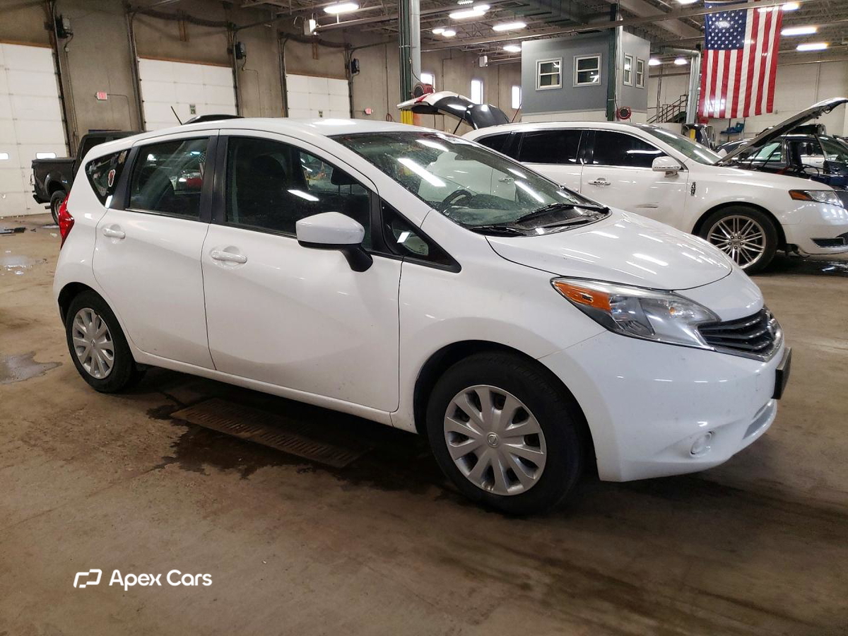 Nissan Versa 2016