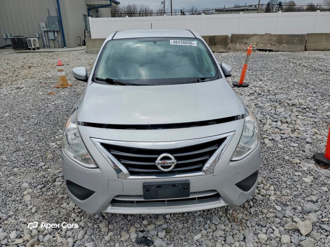 Nissan Versa 2016
