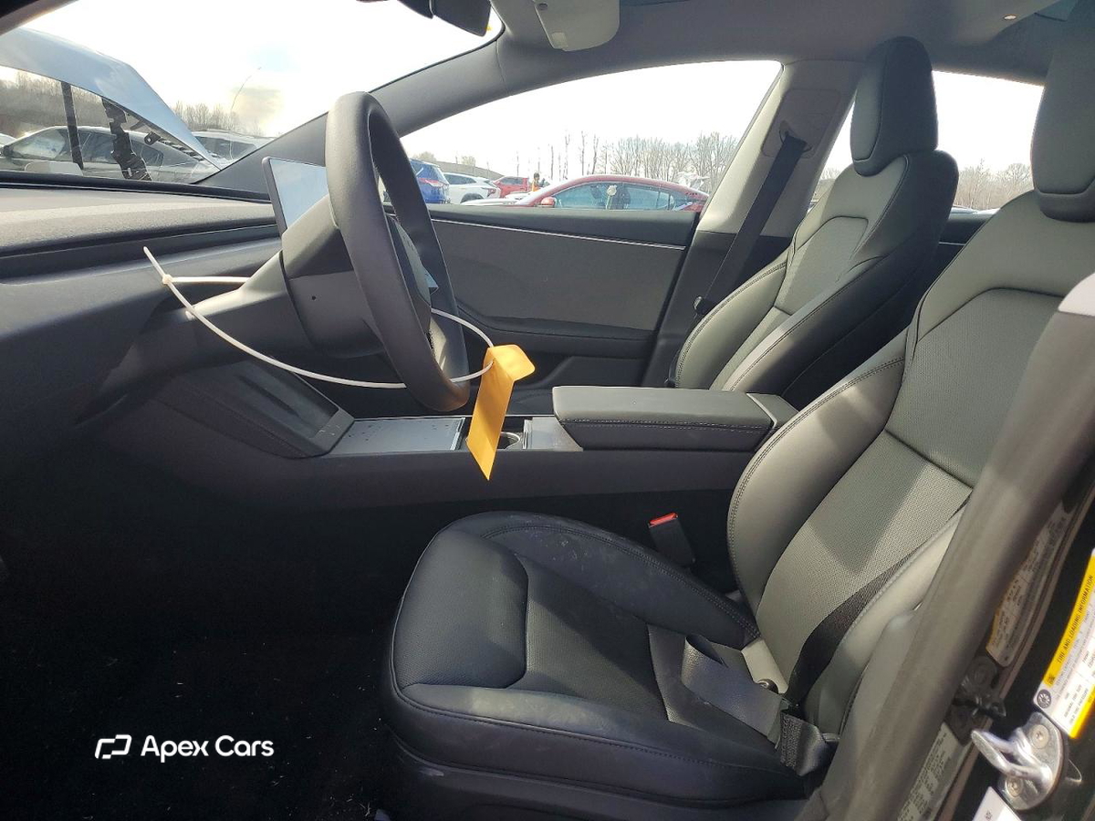 Tesla Model 3 2025