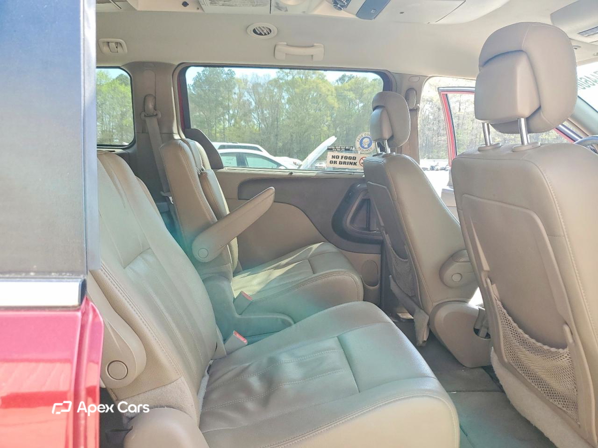 Chrysler Voyager 2016