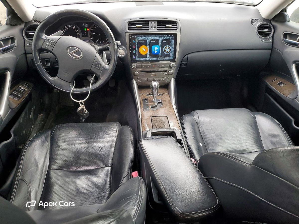 Lexus IS 2010