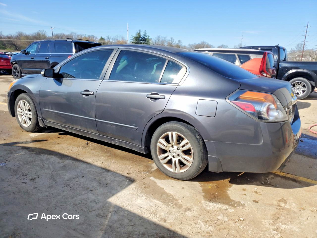 Nissan Altima 2010