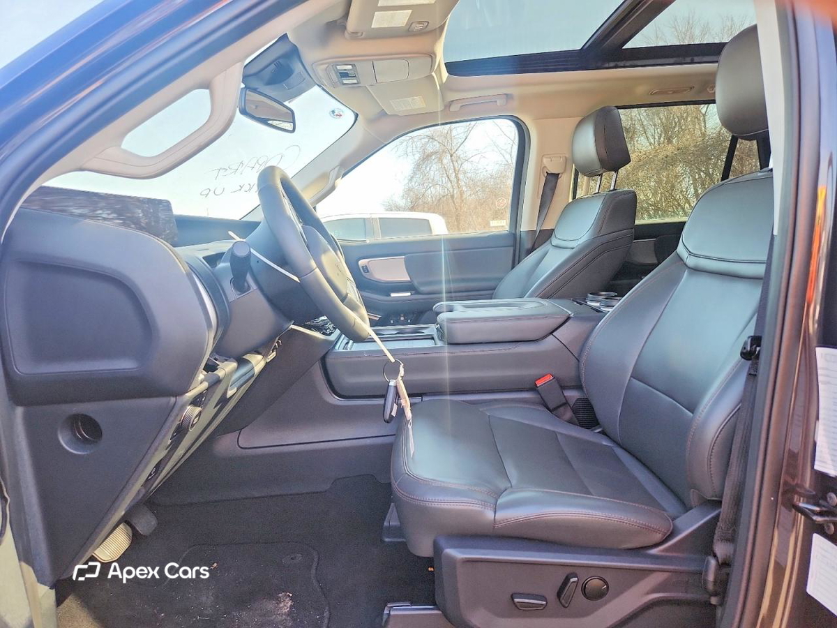Ford Expedition 2025