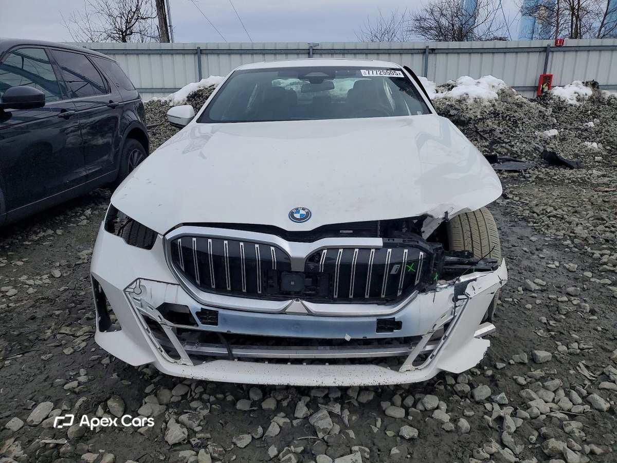 BMW i5 2024