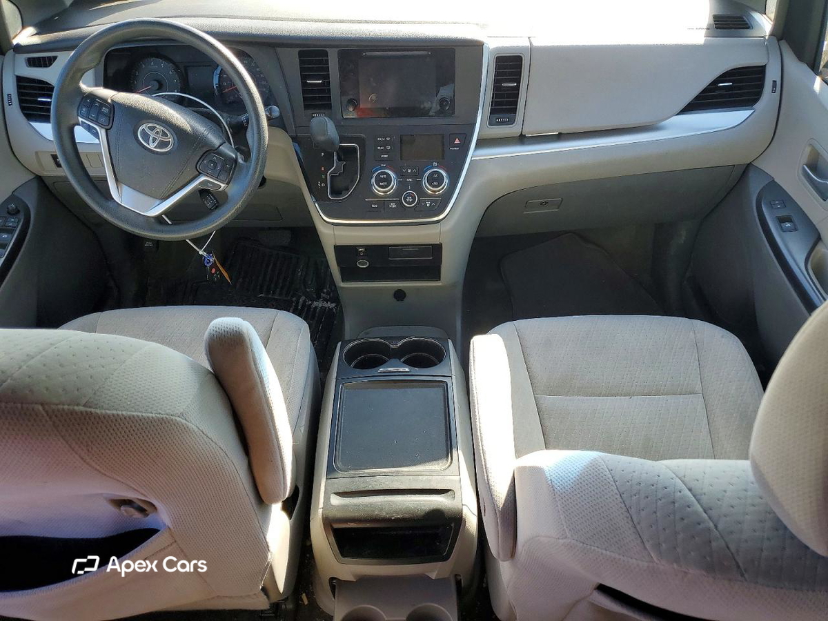 Toyota Sienna 2015