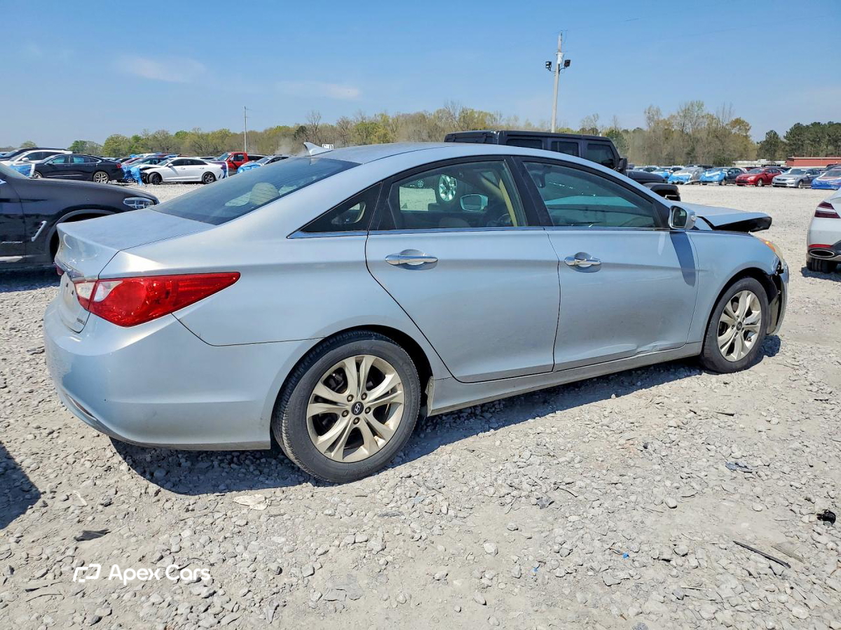 Hyundai Sonata 2011