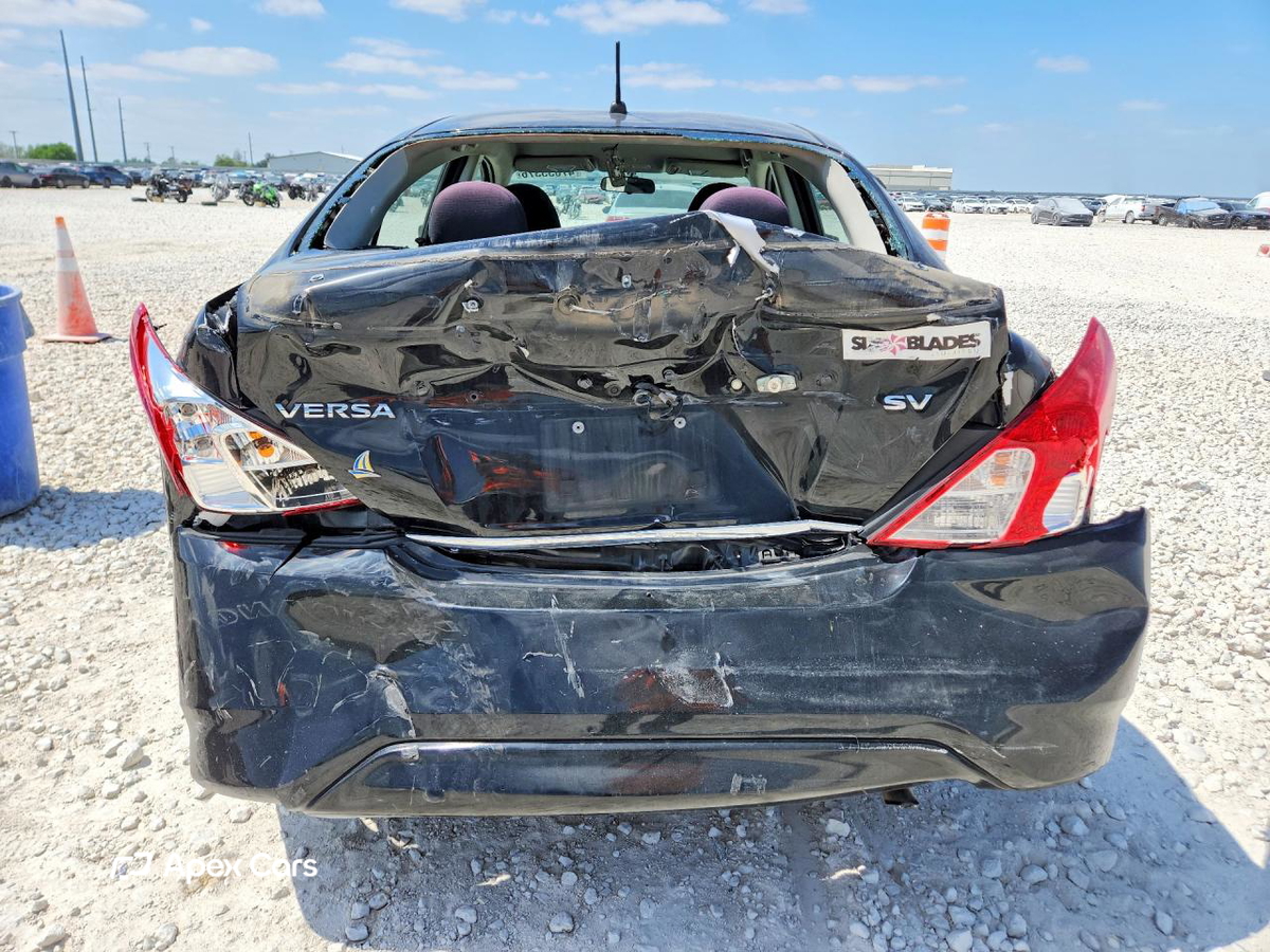 Nissan Versa 2017
