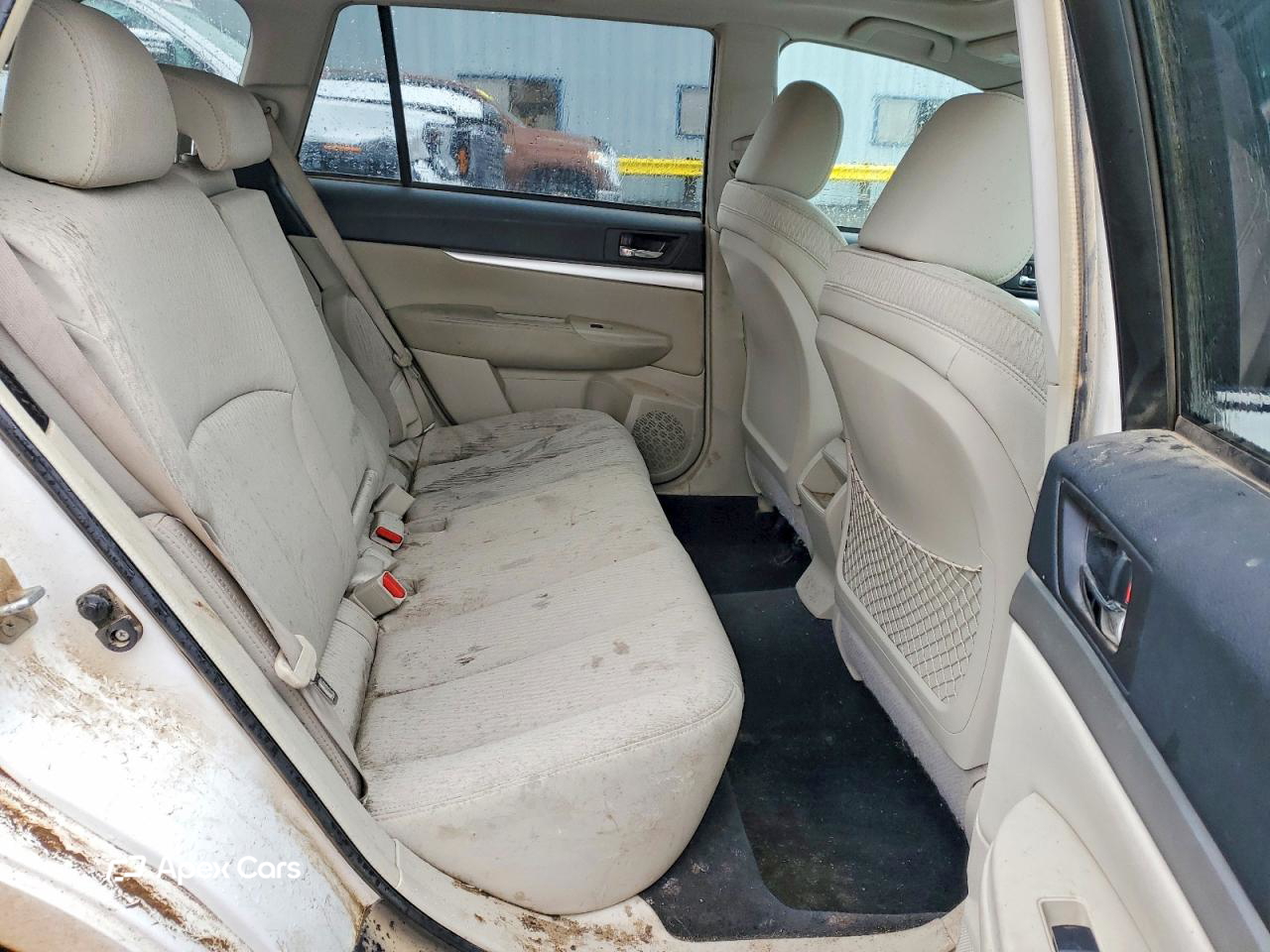 Subaru Outback 2011