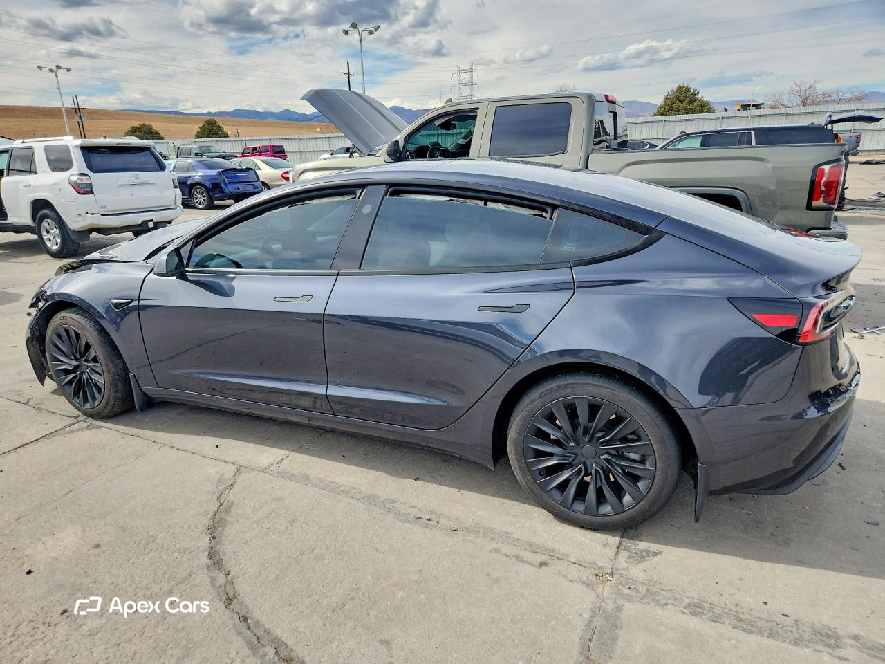 Tesla Model 3 2025