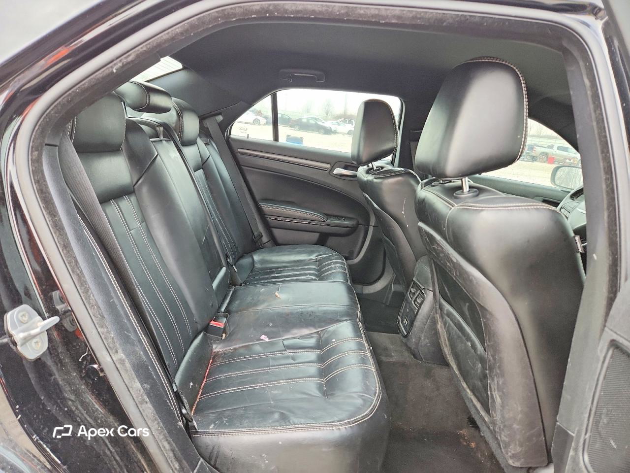 Chrysler 300 2016
